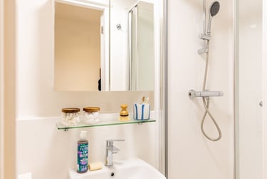 Bronze Plus Studio at Glassworks, St Thomas Street, City Centre, Bristol, BS16AE - Image 8